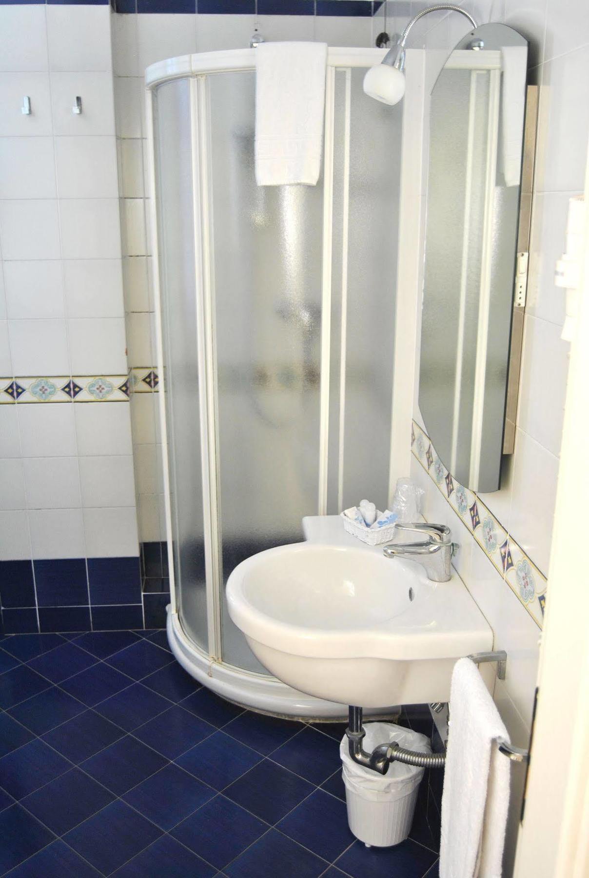 Hotel Sextum Bientina エクステリア 写真